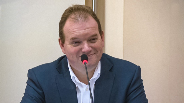 Молотковым Калину не "исправишь" Молотковым Калину не "исправишь"