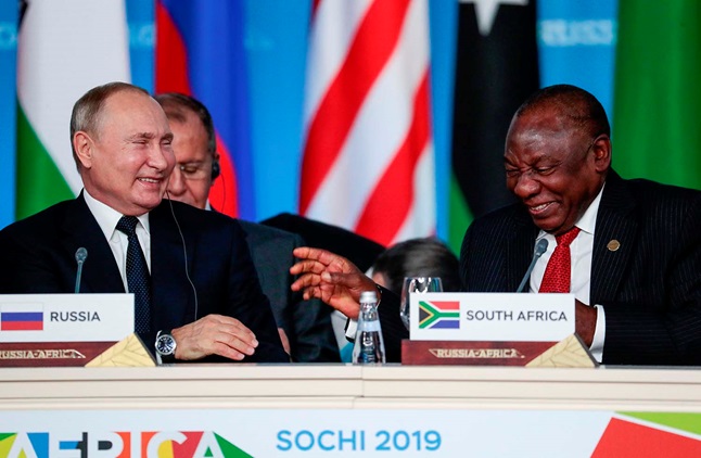 Россия и Африка: вместе против западных "цивилизаторов"