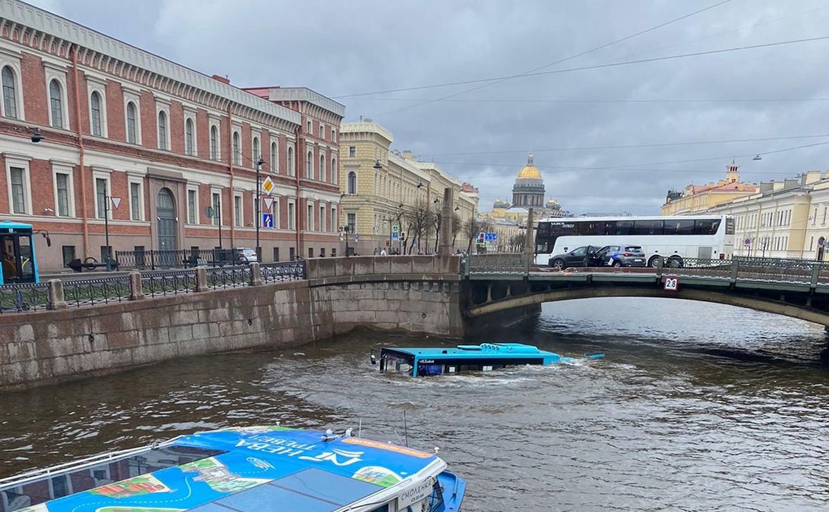 "Заблудившийся" автобус: из Лихтенштейна - на Поцелуев мост