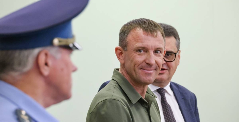 Генерала Попова приговорили к пяти годам колонии