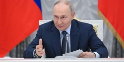 Путин: западные элиты подменяют истинные ценности внешней оболочкой