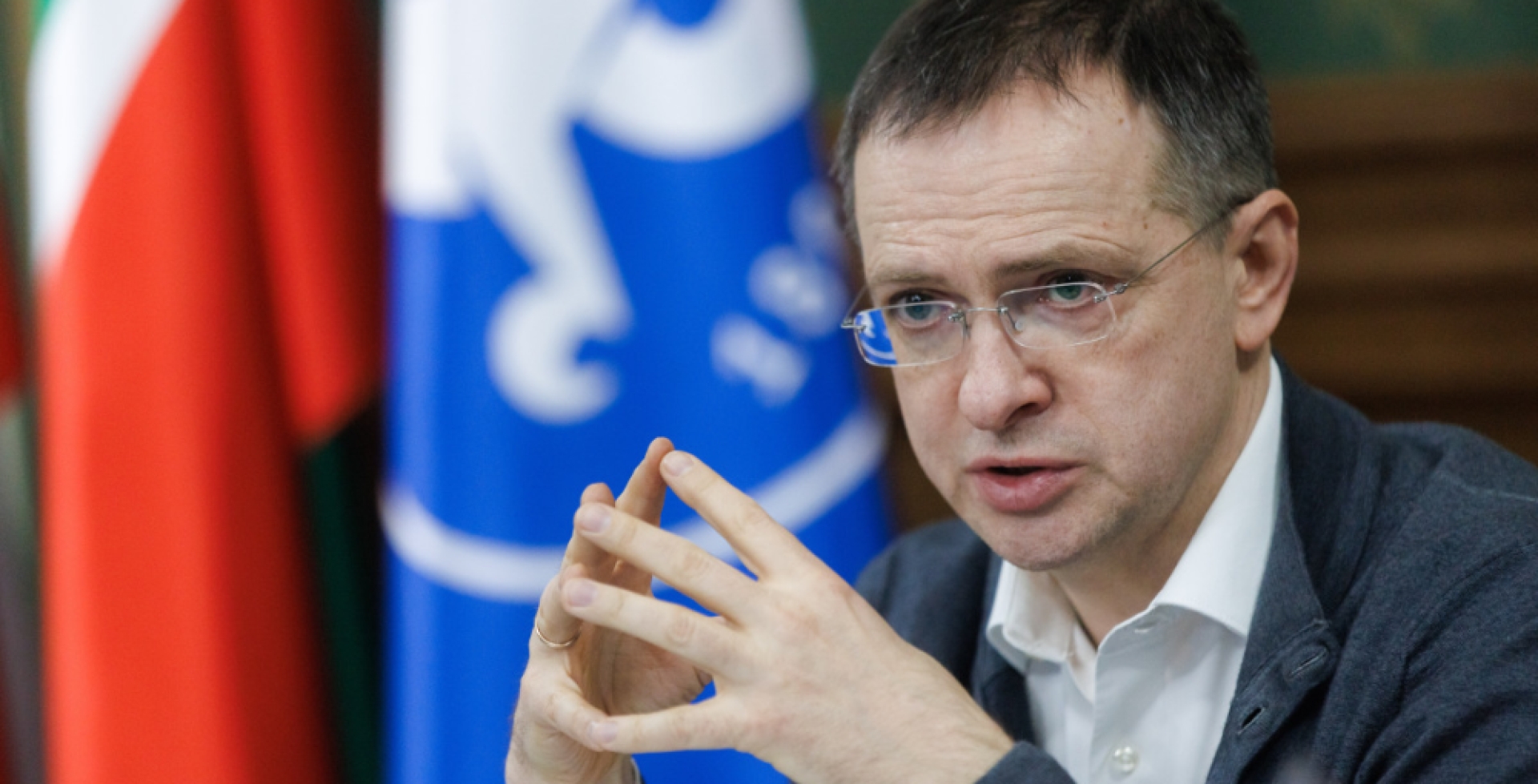 Бастрыкин поручил возбудить уголовное дело из-за угроз в адрес Мединского